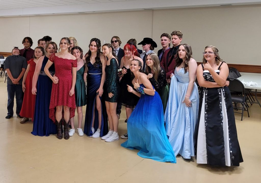 Brigden Public School Grade 8 Grad